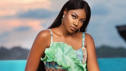 Yvonne-Nelson-e1676030744437-594×370-1